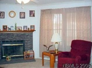 104 Glenbrook Ln, New Bern, NC 28562