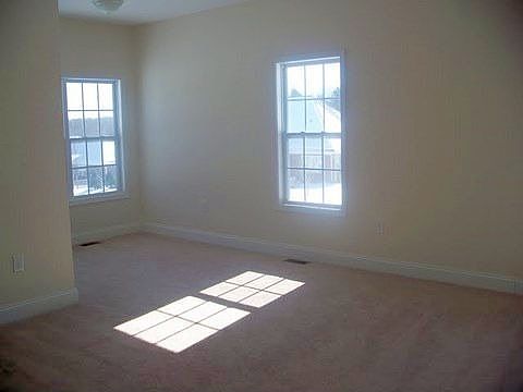 1st image of 1015 Clear Creek Cir