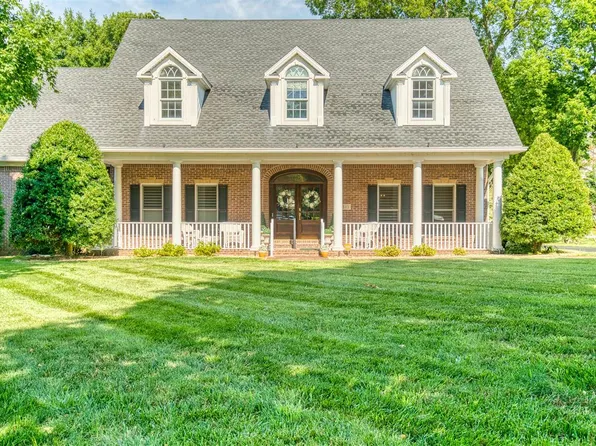1545 Shady Ridge Ct, Bowling Green, KY 42104