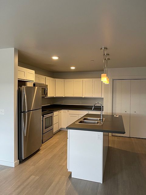 1st image of 3824 Blondie St #102