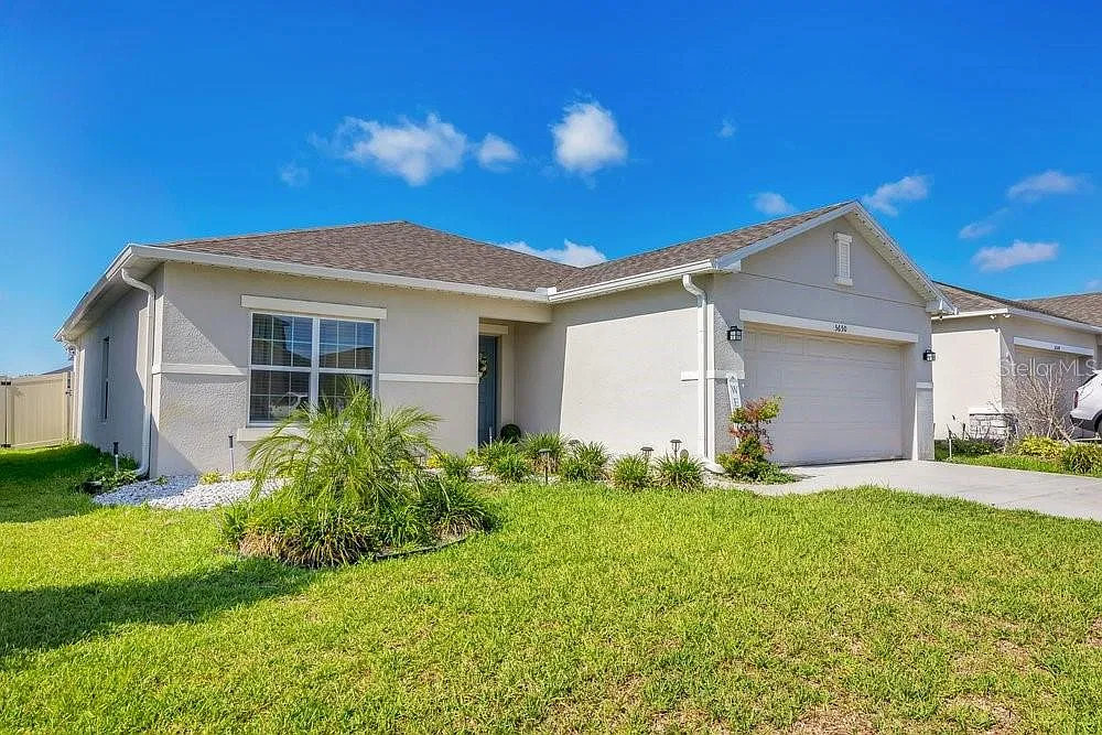 3 bed, 2.0 bath, 1520 sqft, $2,300 — Photo 3