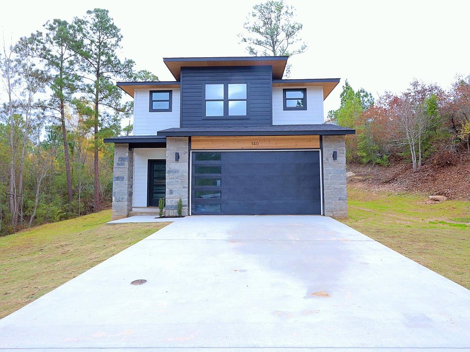 1st image of 140 Pahalawe Ln