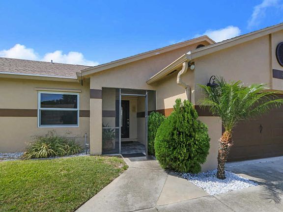 2nd image of 38 Cedar Cir