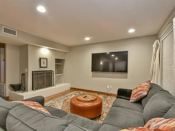 600 NW 4th St APT 315N, Oklahoma City, OK 73102