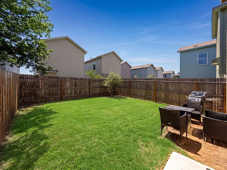 7634 Chancery Gate — Photo 23