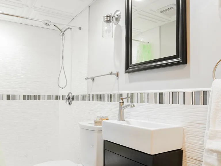 7 Story St #B — Photo 7