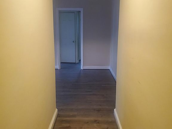 2nd image of 4511 Avondale St APT 303