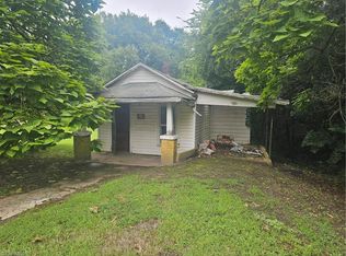 1011 Sharpe Ave, Eden, NC 27288