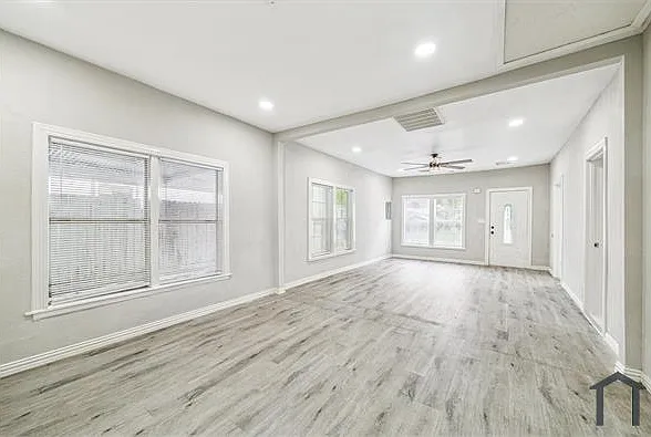 3 bed, $1,750 — Photo 4