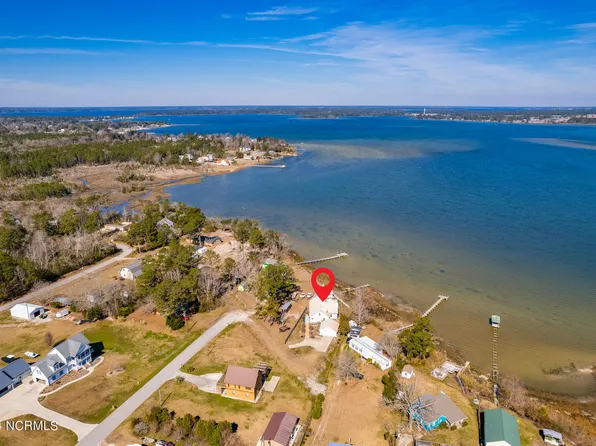 221 Short Court, Sneads Ferry, NC 28460