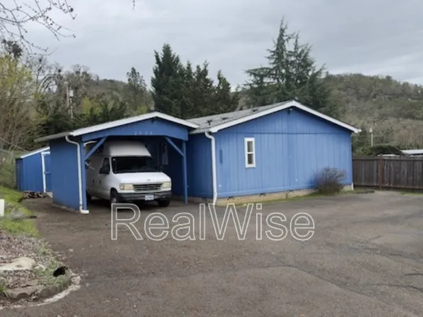 2032 NE Klamath Ave, Roseburg, OR 97470