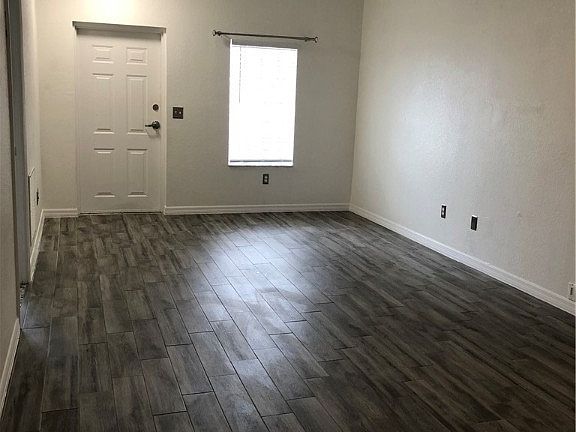 5th image of 8513 Bernwood Cove Loop #207