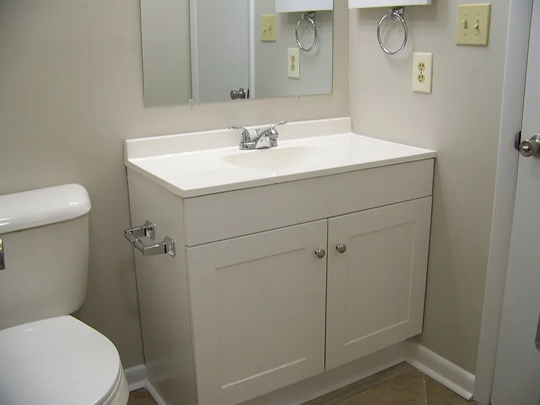 663-2 Bartons Landing Pl — Photo 17
