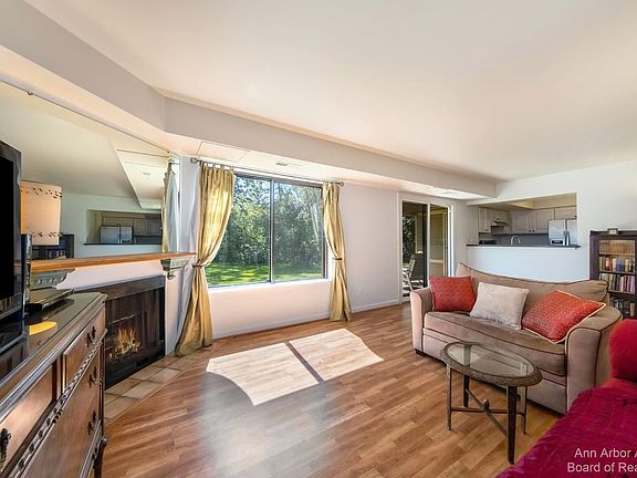 4th image of 200 Briarcrest Dr Unit 117
