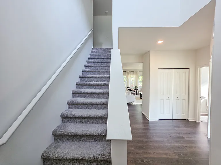 920 Forest St — Photo 12