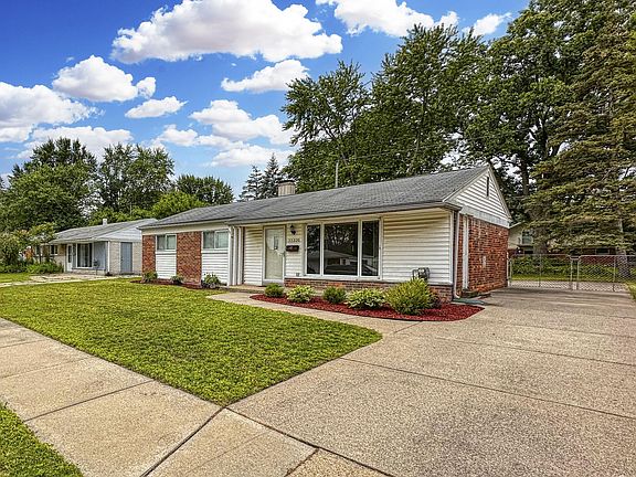 3rd image of 32339 Chalfonte Dr