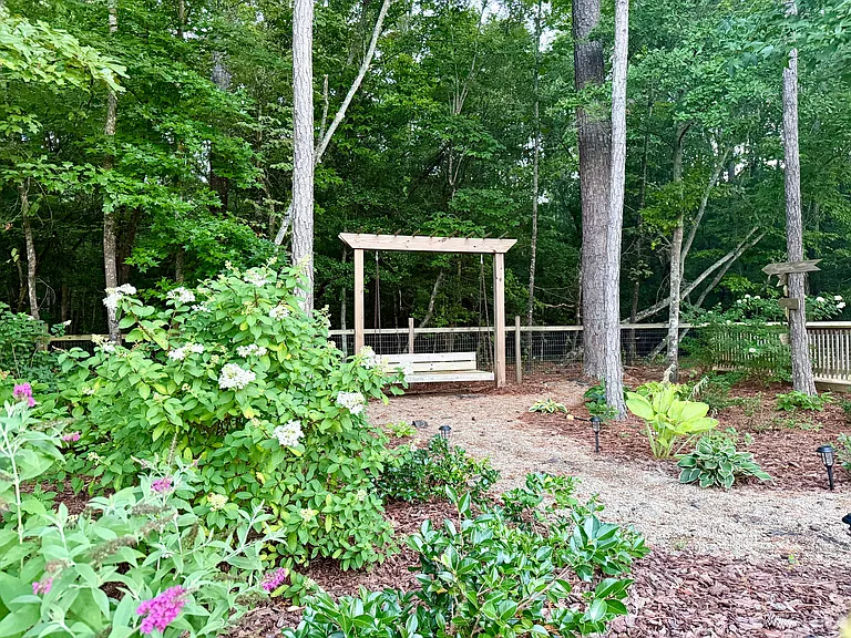 233 Forester Dr — Photo 23
