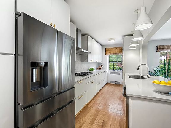 5th image of 35-24 78th St APT B34