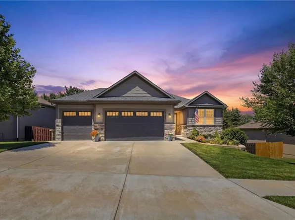 34486 W 84th Ter, De Soto, KS 66018