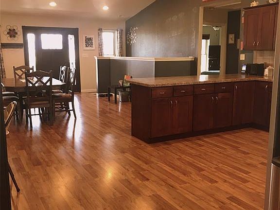 2nd image of 93 Telemark Ln