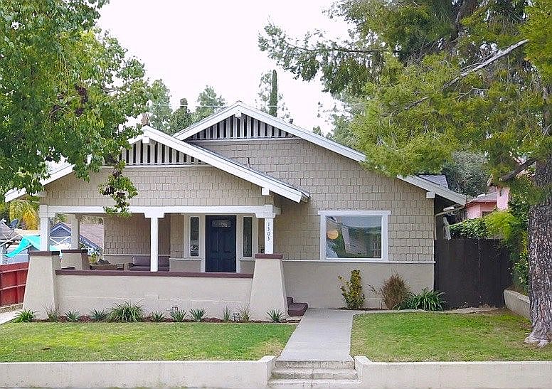 1st image of 1303 N Raymond Ave
