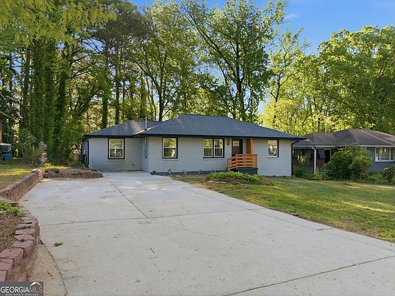2nd image of 2082 Rosewood Rd
