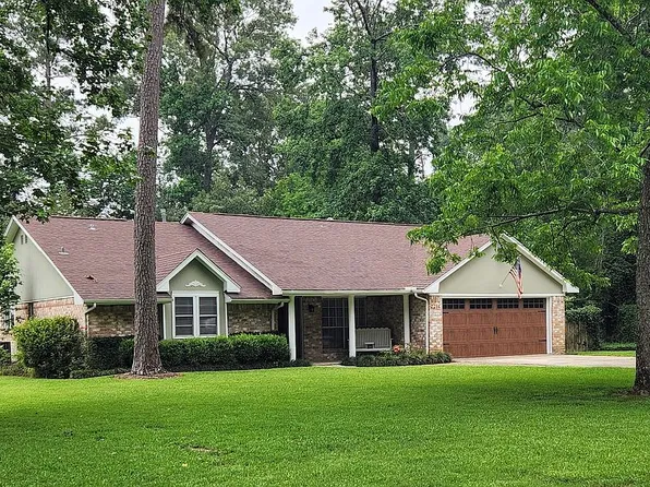 2214 Hummingbird St, New Caney, TX 77357