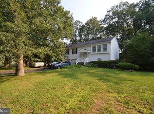 19 Chelsea Rd, Jackson, NJ 08527