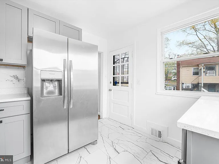 5225 59th Ave — Photo 11