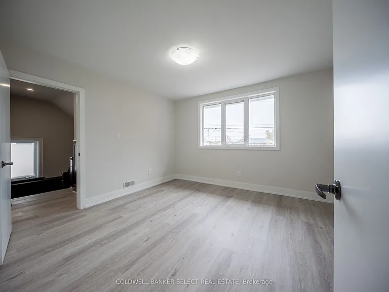 1680 Weston Rd — Photo 15