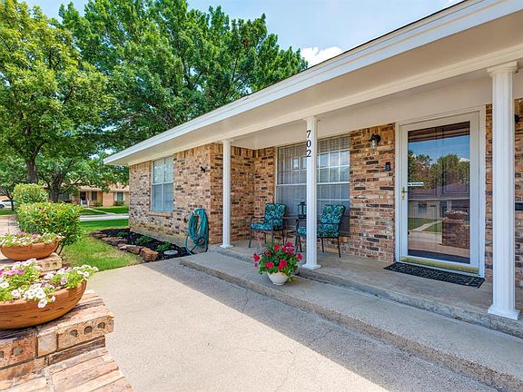 4th image of 702 Millican Dr