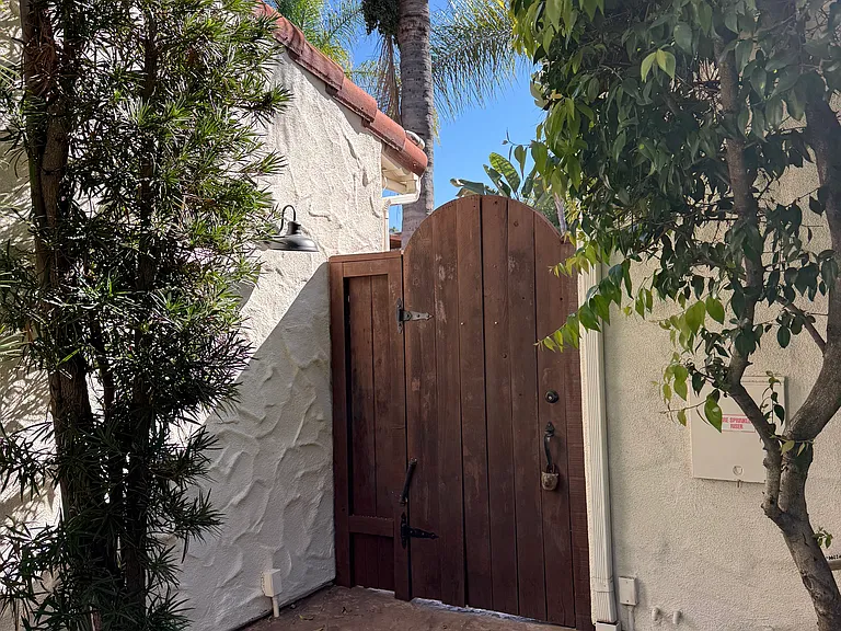 11959 Fuerte Dr — Photo 7