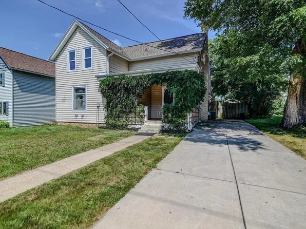 408 Columbia Avenue, Deforest, WI 53532