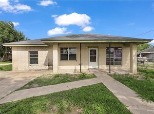 604 N Cesar Chavez Rd, Edinburg, TX 78542
