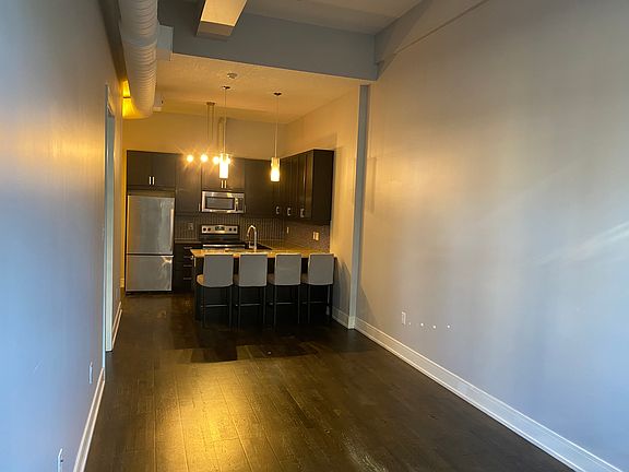 4th image of 112 Benton St #117