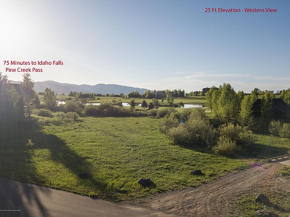 5th image of 23 Blackfoot Trl