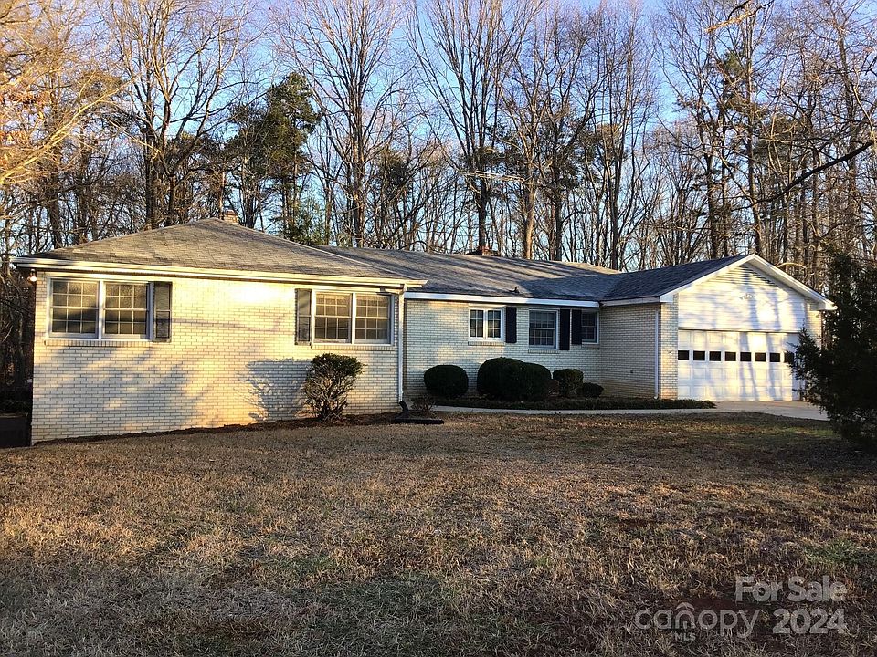 1st image of 2900 Nicole Dr