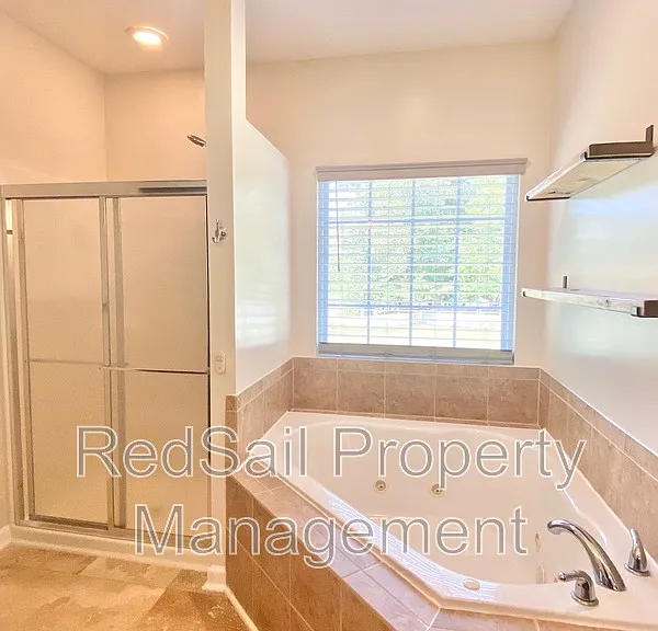 2225 Tuliptree Cir — Photo 21