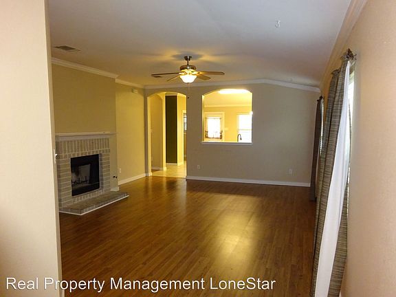 3rd image of 510 McCarthur Dr