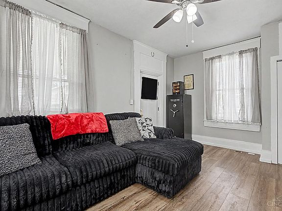3rd image of 408 N Main St