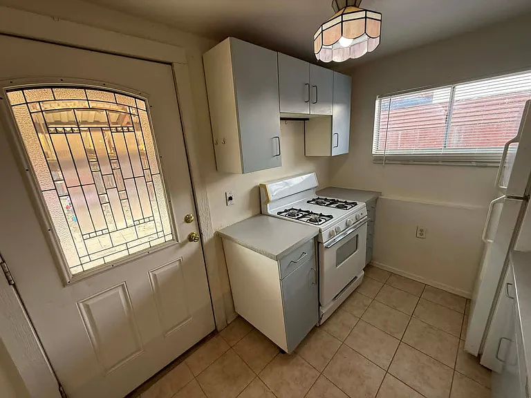 1137 E Adelaide Dr #2 — Photo 8