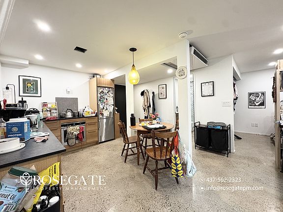 3rd image of 32 28th St #2