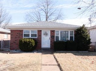 7708 Alaska Ave, Saint Louis, MO 63111