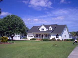 564 Pine Needle Rd, Douglas, GA 31535