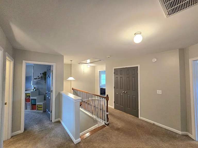 525 Batty Way — Photo 40