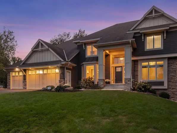 21180 Wellington Pl, Lakeville, MN 55044