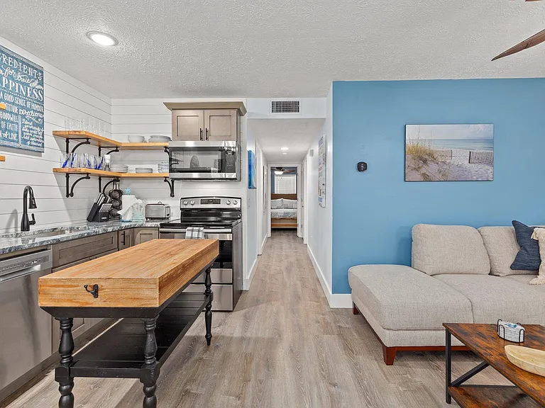607 Dogwood St #C — Photo 27
