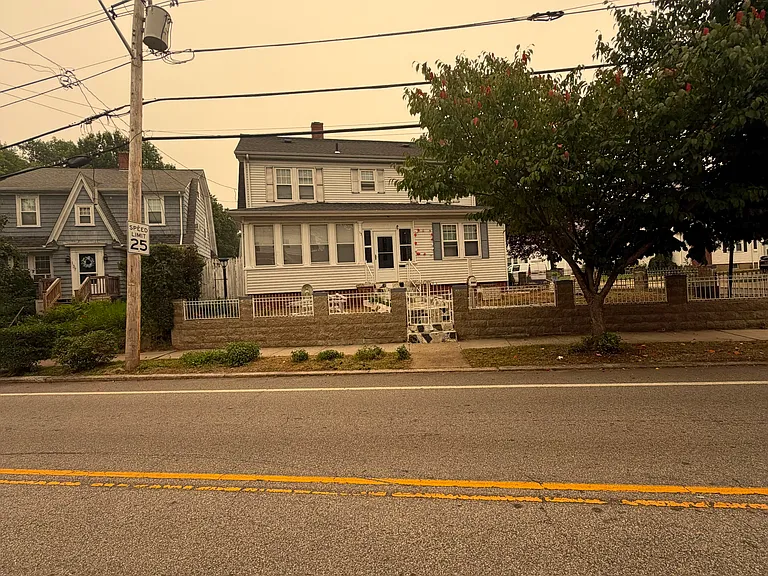 131 Gentian Ave — Photo 4