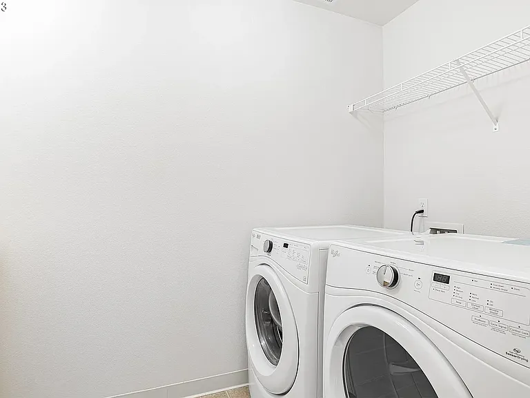 5700 NE 82nd Ave — Photo 21