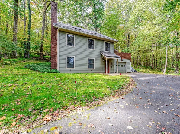 508 Forest Rd, Acme, PA 15610